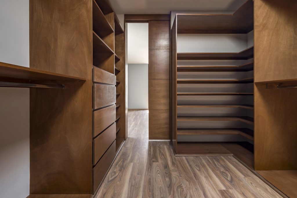 Puerta de madera interior